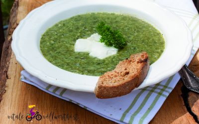 Kohlrabiblätter-Suppe